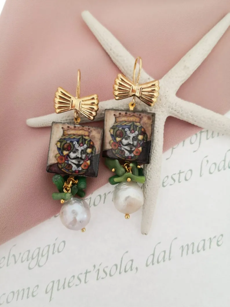 Orecchini Siciliani con Mattonelle in Ceramica di Caltagirone e Perle Barocche